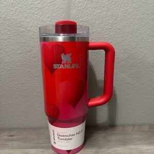 New! Stanley 30oz Rouge Heart Gradient Tumbler